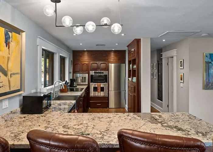 Holiday home Red Rock Retreat With Amazing Patio And Hot Tub For Family Sedona