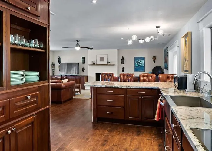 Red Rock Retreat With Amazing Patio And Hot Tub For Family Sedona