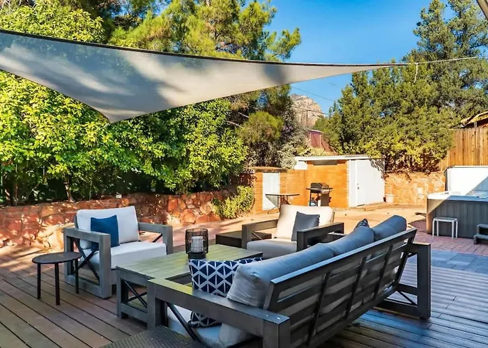 Red Rock Retreat With Amazing Patio And Hot Tub For Family Holiday home Sedona